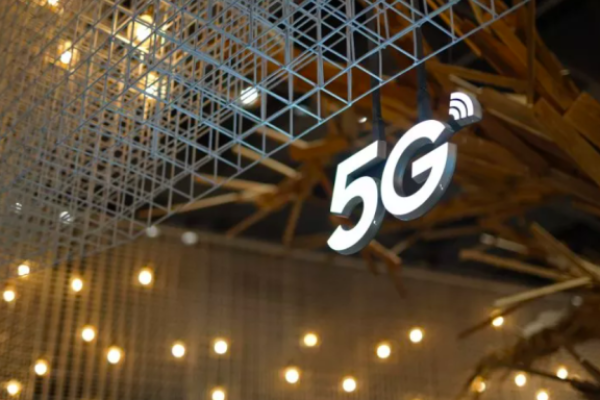 Claro y Movistar pagan US$ 56 millones para usar frecuencias de 5G en Uruguay