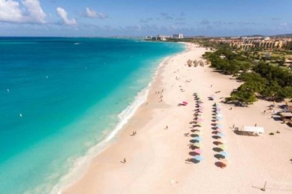 Aruba se prepara para más turistas: Avianca y Copa refuerzan conectividad y Sky prepara su aterrizaje en la isla