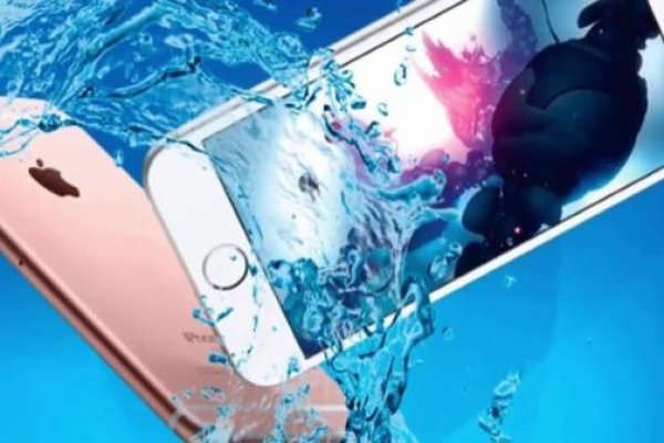 Sancionan a distribuidora de Apple en Perú por publicidad engañosa sobre celulares resistentes al agua