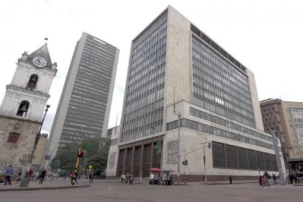 Banco Central de Colombia: "Inflación llegó a su máximo, convergerá hacia la meta de 3% en los próximos dos años"