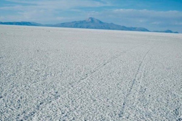 Argentina busca acuerdo con Bolivia para el desarrollo de litio de manera conjunta