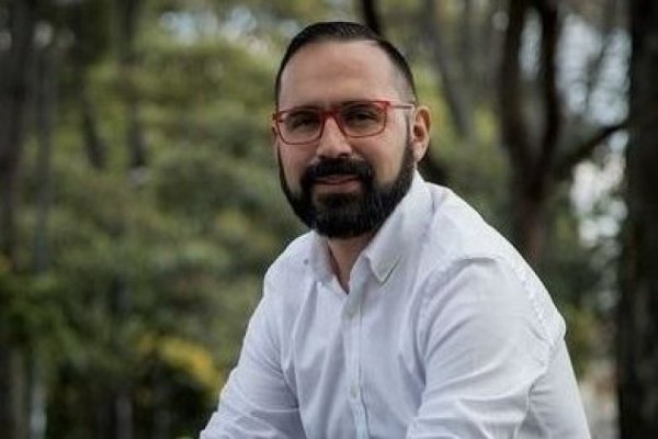 Gustavo Petro elige nuevo ministro de Minas y Energía: Omar Camacho reemplazará a Irene Vélez