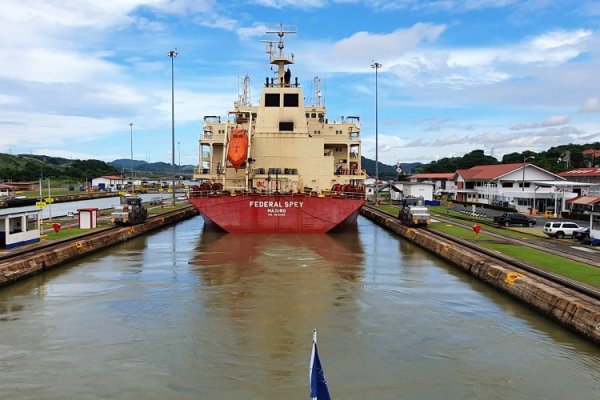 Por sequía, Canal de Panamá toma nuevas medidas y ajusta tránsito a solo 32 naves por día