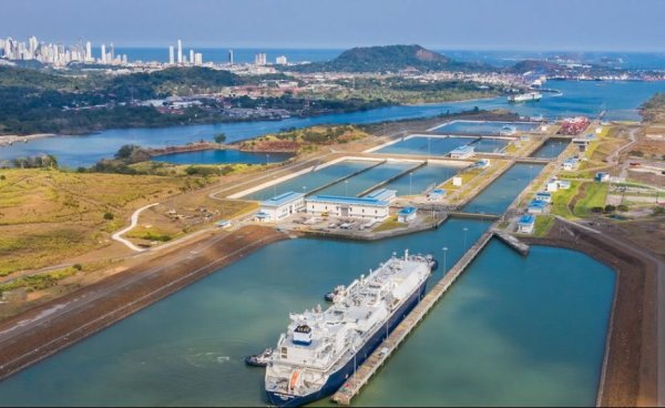 <p>El Canal de Panamá reduce el tránsito diario a 32 embarcaciones debido a la sequía</p>