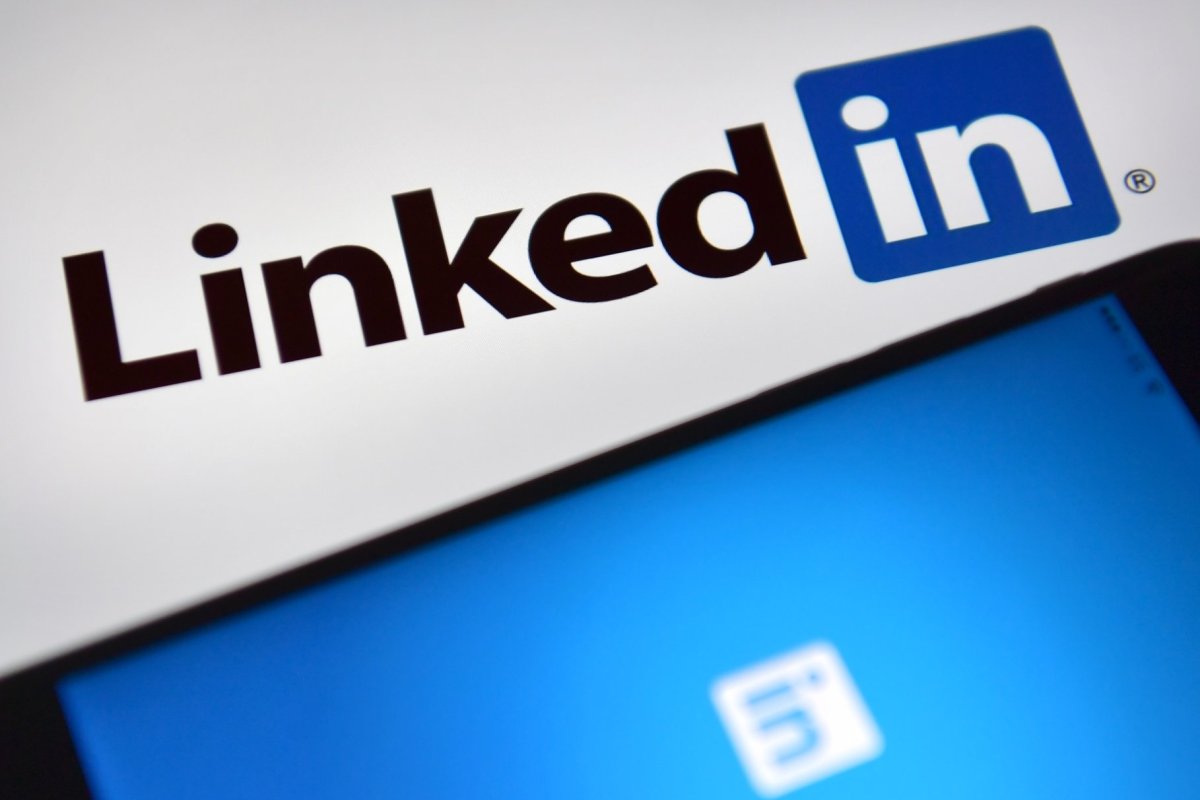 <p>LinkedIn alcanza mil millones de miembros y añade funciones de Inteligencia Artificial para los usuarios</p>