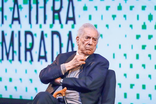 Decodificando la despedida de Vargas Llosa de la ficción