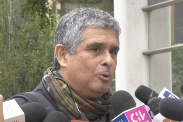 <p>Ahora en DF | Abogado defensor de Luis Hermosilla tras declarar en la Fiscalía Oriente</p>