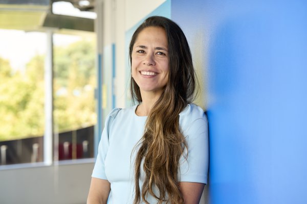 María Francisca Yáñez Castillo, Ph.D, National Technology Officer Microsoft y co char del Comité AI and Data Amcham y Chair Mesa Talento – Regulación IA Senado