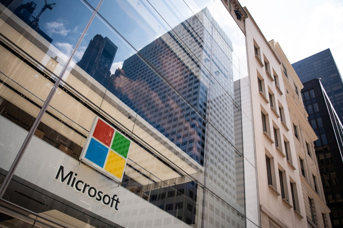 <p>Microsoft registra mayor alza en ingresos desde 2022, pero negocio en la nube da señales de menor dinamismo</p>