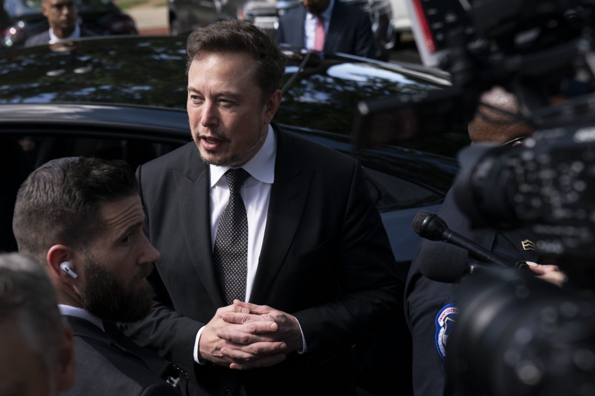 <p>Starlink de Elon Musk obtiene una licencia para operar sus servicios de internet en Israel y parte de Gaza</p>