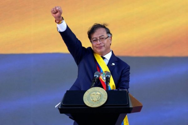 Presidente de Colombia presenta proyecto que le da superpoderes para la asignación del Presupuesto y desata alertas de intervencionismo