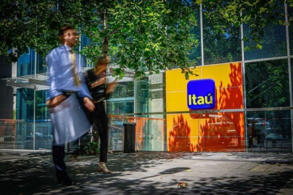 <p>Itaú lidera las marcas bancarias con mayor valor de la región, pero BancoEstado es el que más puestos avanza en un año</p>