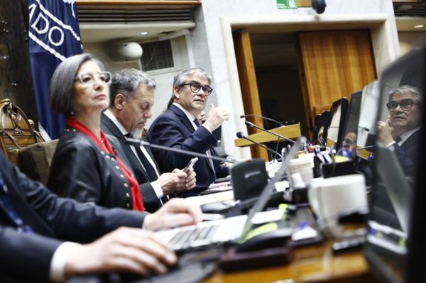 <p>Ecos del desacuerdo en el Senado: Marcel reconoce “clima político complejo” en el Congreso y advierte que “empantanamiento legislativo” no beneficia a nadie</p>