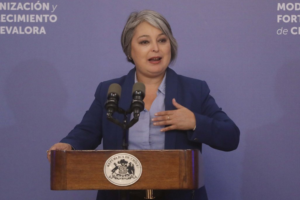 Minister of Labor Jeannette Jara Discusses Pension Reform Project in Senate: Government Hopes for May Vote