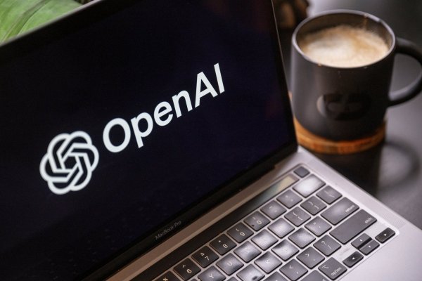 La integración OpenAI es uno de los componentes de la estrategia general de IA de Apple, que también incluye funciones internas. Foto: Bloomberg