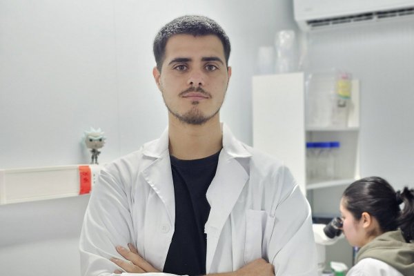 La startup biotecnológica de Coquimbo que trabaja con larvas de mosca y levantó más de US$ 1 millón