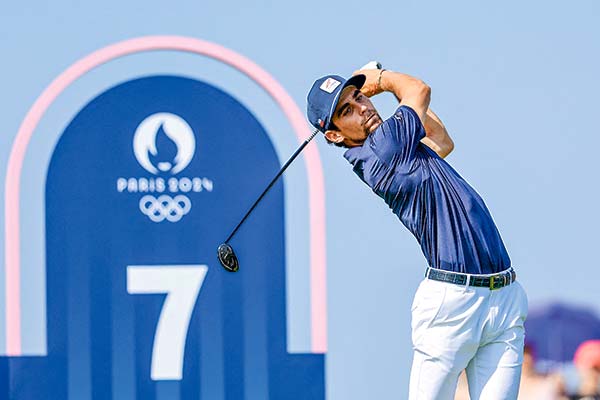 El golfista chileno Joaquín Niemann quedó en tercer lugar tras su debut. Fotos: Reuters