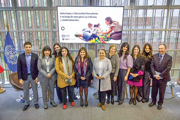 Comunidad Mujer, UC, Observatorio de la Niñez y la OIT organizaron encuentro sobre la materia.