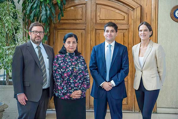 Los integrantes del CFA: Jorge Rodríguez, Pamela Guzmán, Hermann González y Jeannette von Wolfersdorff.