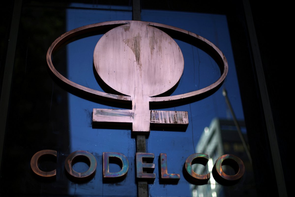 <p>Producción de Codelco volvió a caer en julio mientras que la de Escondida se disparó, según cifras de Cochilco</p>