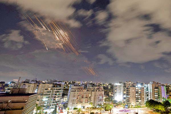 Alrededor de 180 misiles lanzó Irán a Israel. Foto: Reuters