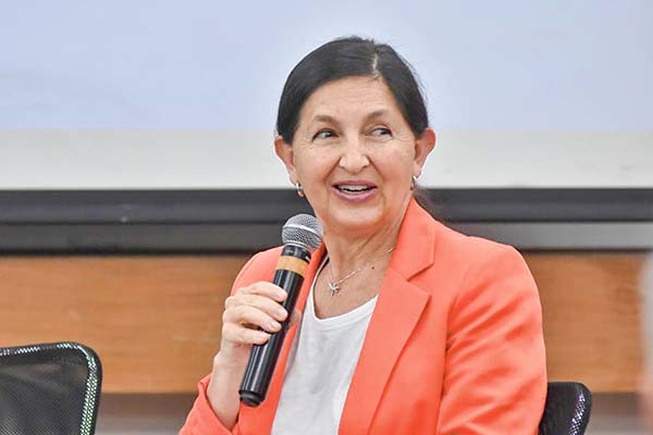 Claudia Peirano, rectora de la Universidad Santo Tomás.