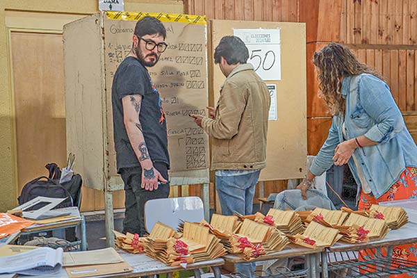 Dos días de elección marcaron la jornada de sábado y domingo. Fotos: Agencia Uno