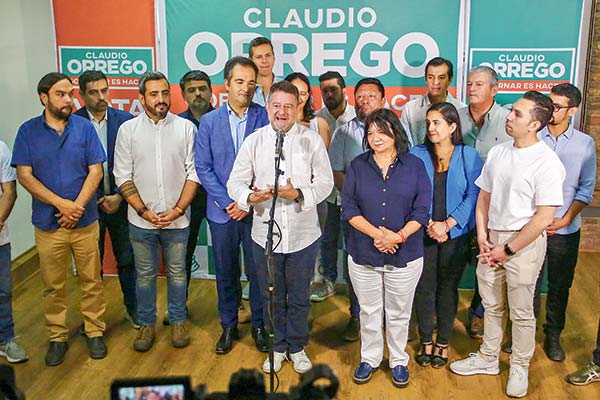 Oposición y oficialismo inician semana con reuniones para definir agenda y apoyar a sus candidatos a gobernación