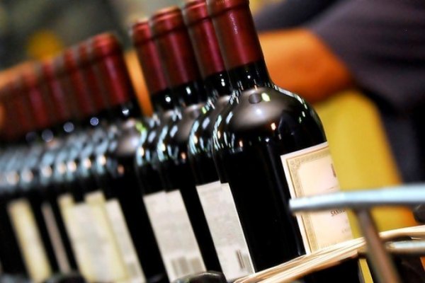 Exportaciones de vino embotellado crecen impulsadas por aumento de los envíos hacia Brasil