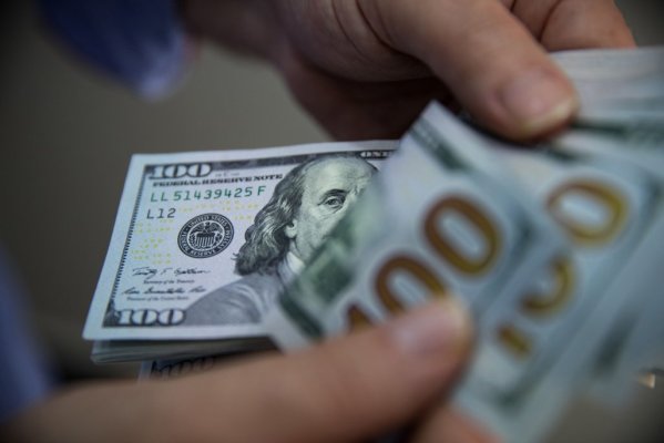 Dólar abre a la baja ante repunte del cobre y caída internacional de la divisa por elecciones en EEUU