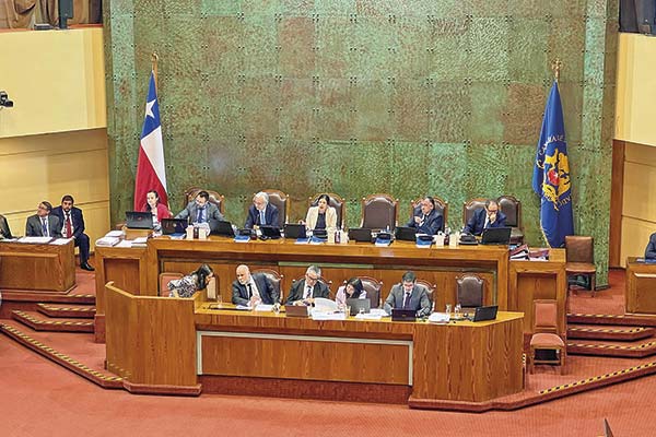 La sesión de ayer en la Cámara se dedicó principalmente a Educación.