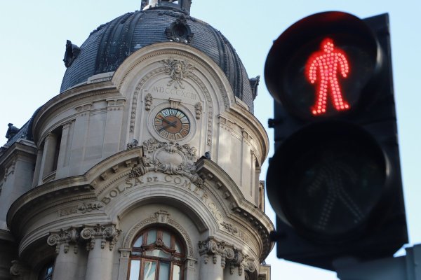 IPSA chileno cae presionado por los vaivenes de SQM mientras las bolsas repuntaron con fuerza en Europa