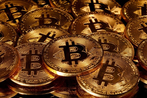 El bitcoin se dirige a marcar el récord de US$ 100.000 tras nuevo máximo histórico este viernes