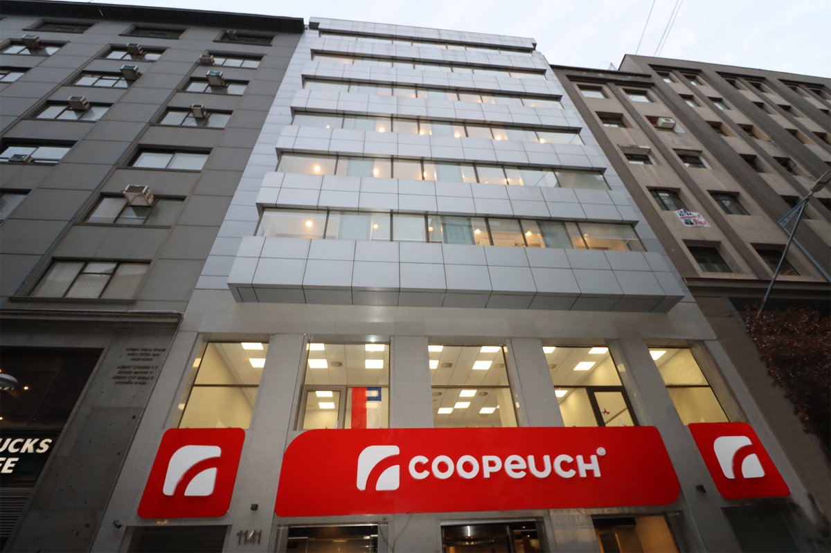 <p>Coopeuch recauda cerca de $ 40 mil millones para ofrecer hipotecarios de hasta 40 años y créditos de inclusión financiera</p>