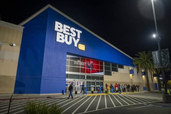 Los compradores estadounidenses están entrando en la temporada de compras navideñas con una serie de factores estresantes, desde la inflación. Foto: Bloomberg