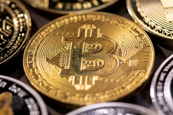 Planes de Trump de reservas en criptomonedas disparan al bitcoin a nuevo máximo histórico