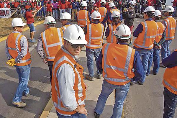 Gran minería contempla cerrar 26 negociaciones colectivas en 2025: involucran a 11 mil trabajadores