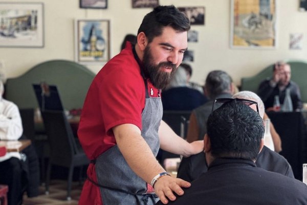 De Puerto Aguirre a La Provence: la historia del chef chileno que acaba de abrir su propio restaurant en tierra francesa