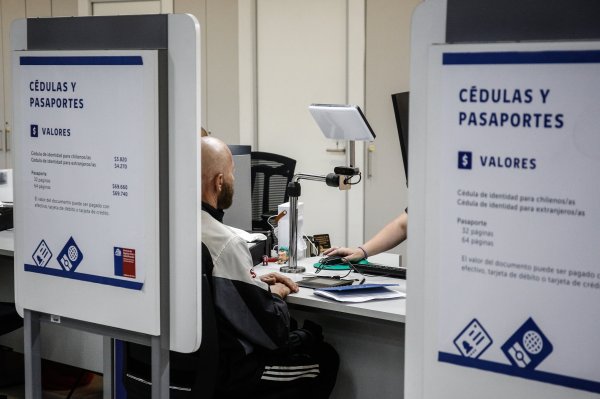 Nuevo carnet de identidad: Gobierno informa que en dos semanas se han entregado 48 mil cédulas