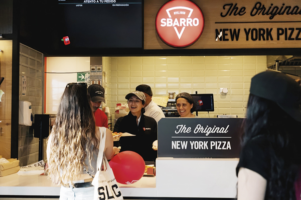 <p>Cadena de pizzerías Sbarro alista 10 nuevas aperturas en 2025 en estaciones de servicio Copec y malls</p>