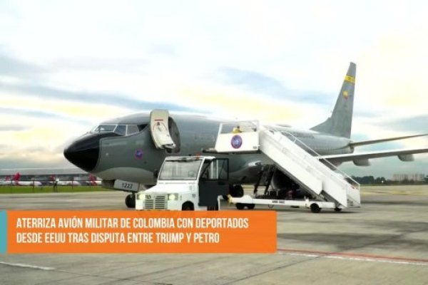 <p>Ahora en DF SUD | Aterriza avión militar de Colombia con deportados desde EEUU tras disputa entre Trump y Petro</p>