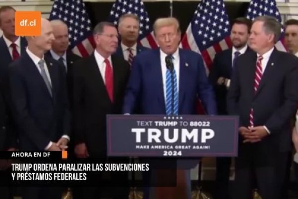 <p>Ahora en DF | Trump ordena paralizar las subvenciones y préstamos federales</p>