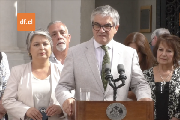 <p>Ahora en DF | Marcel por proyecto para incorporar un inversor estatal en sistema de pensiones: “La prioridad hoy es implementar la reforma”</p>