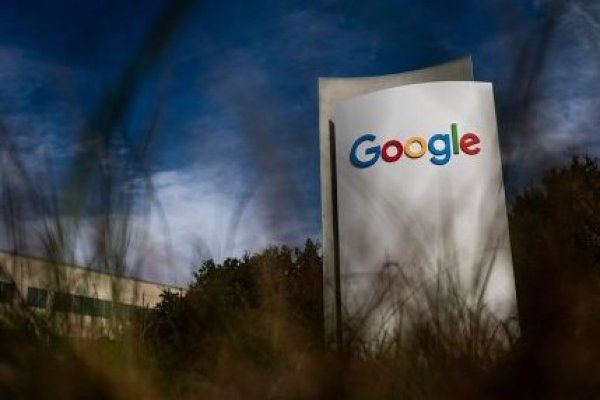 <p>Las acciones de Alphabet se hunden tras estancarse el crecimiento de la nube y dispararse el gasto</p>