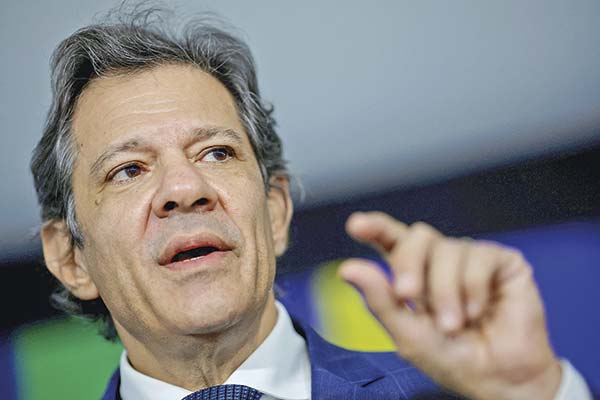 <p>En Brasil, fue el ministro de Hacienda, Fernando Haddad, quien se pronunció sobre las políticas de Trump. Foto: Reuters</p>