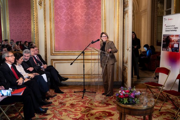 <p>Nayat Sánchez-Pi en el lanzamiento del Centro Binacional Franco Chileno de IA / © Inria / Photo B. Fourrier</p>