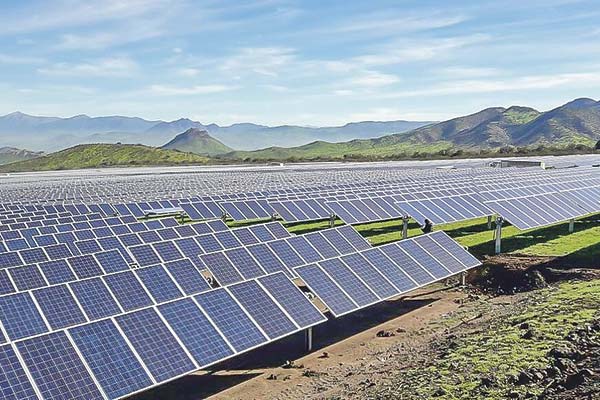 <p>América Latina sumará nueva capacidad de energías renovables en 2025, pero por primera vez en una década podría no alcanzar un aumento récord</p>