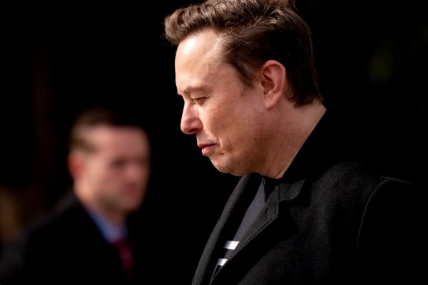 Musk anuncia que el chatbot Grok 3 de xAI se lanzará este lunes