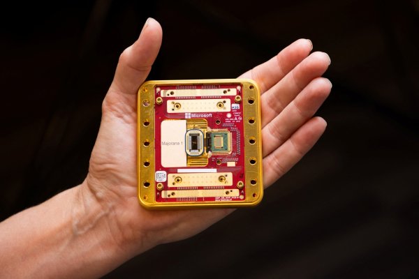 <p>Microsoft dice que ha construido el primer procesador que utiliza partículas Majorana, llamado Majorana 1, que se basa en ocho qubits topológicos. Foto: Reuters</p>