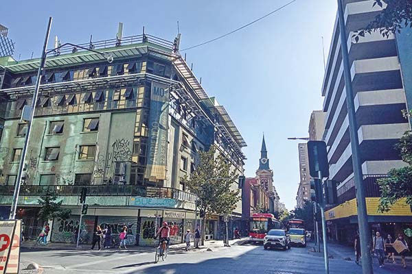 El inmueble está en la misma manzana de la Basílica de la Merced.